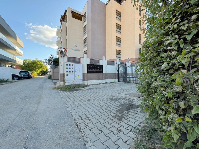 Pipera, str. Floarea Soarelui, apartament 3 camere 2 locuri parcare